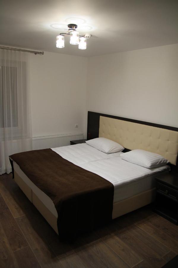 Купецький Двір Hotel Mizhhirya  Екстериор снимка