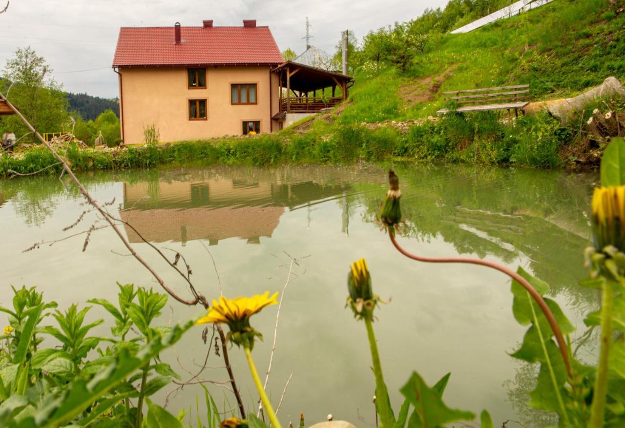 Купецький Двір Hotel Mizhhirya  Екстериор снимка