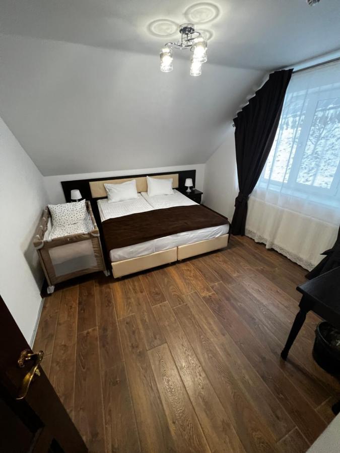 Купецький Двір Hotel Mizhhirya  Екстериор снимка